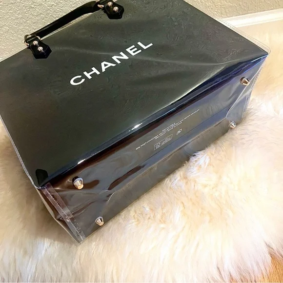 Chanel Medium Shopping Bag Tote with PVC/TPU Cover and Crossbody Chain - Picture 8 of 10